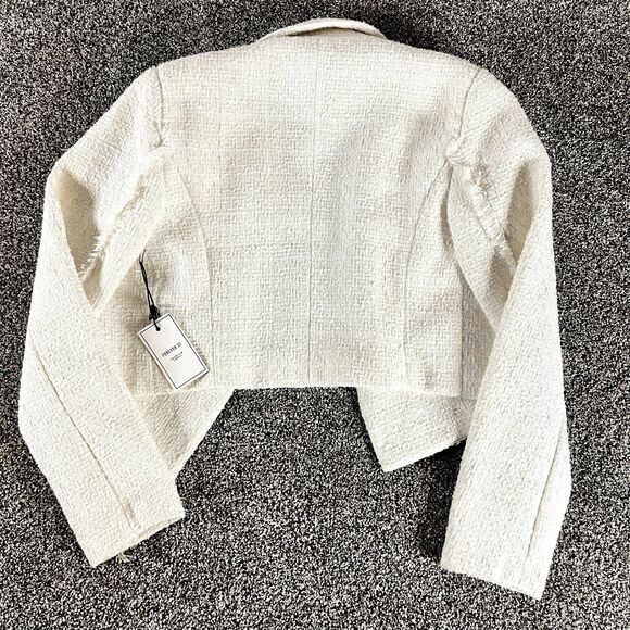 Forever 21 Woven Cropped Frayed-Trim, Double Breasted Blazer Size Medium NWT - Picture 3 of 9